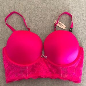 NWT Victoria’s Secret 36D push up bra w/ lace band
